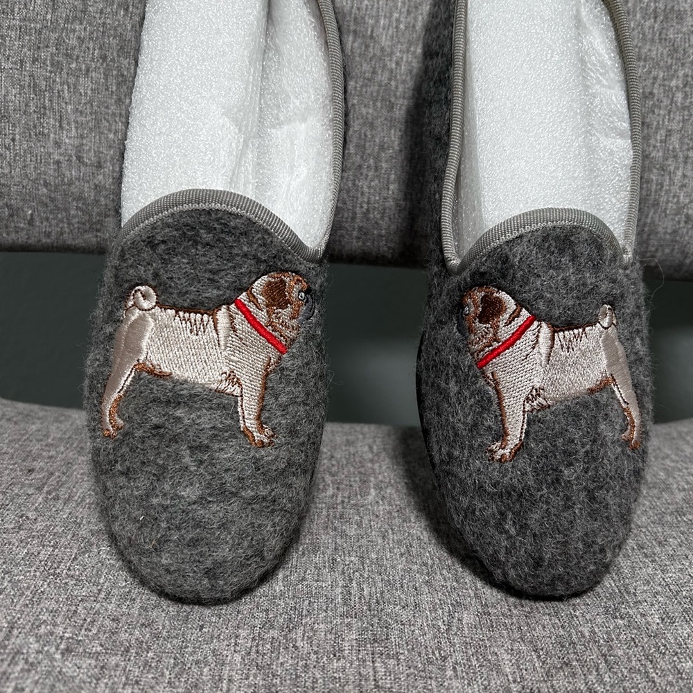Del Toro Womens Gray Suede Slip-On Closed Toe Low Top Loafer Shoes Size 7